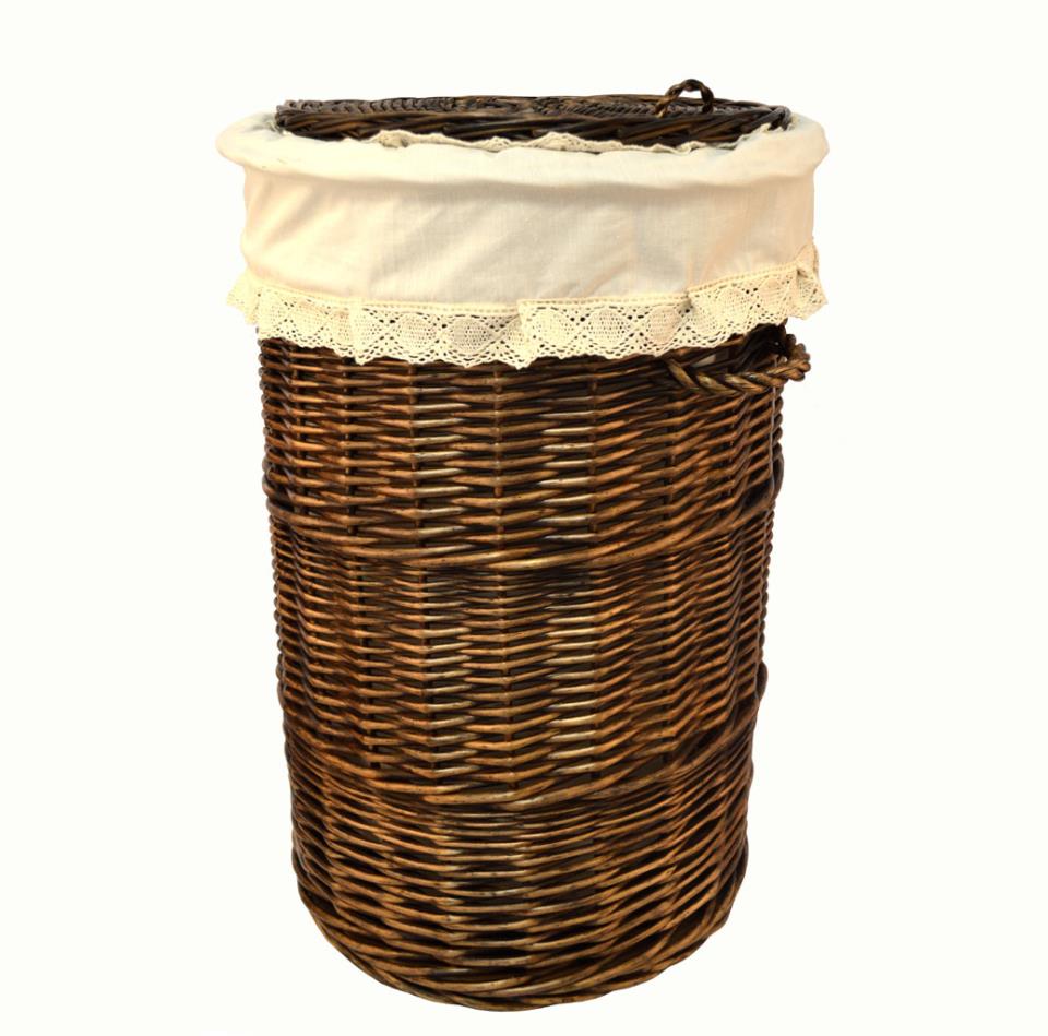Cesto para ropa de mimbre color forrado