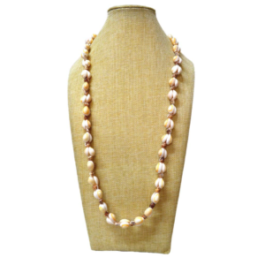 Collar de conchas largo
