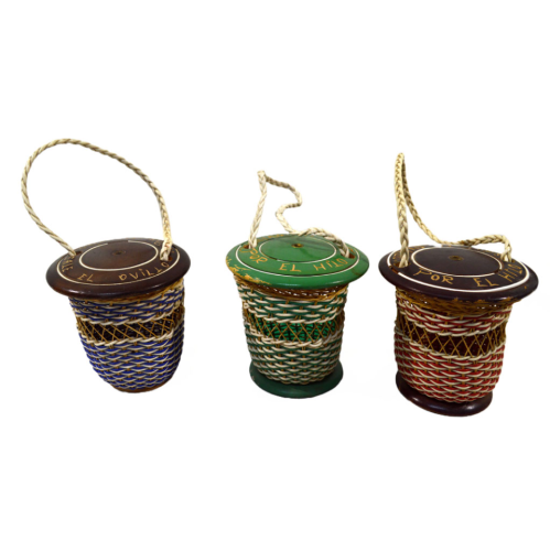 Porta ovillos retama y plástico (Diseños varios)