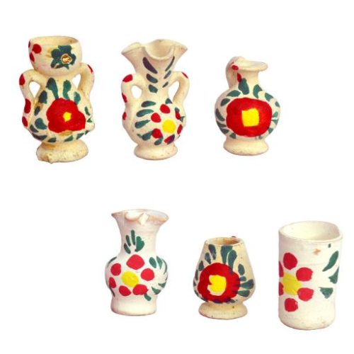 Jarrones de cerámica en diseños surtidos