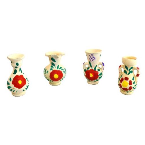 Jarrones de cerámica en diseños surtidos