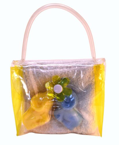 Bolsita jabones y toalla amarilla