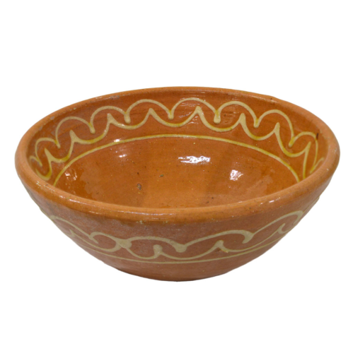 Cuenco de barro con diseño
