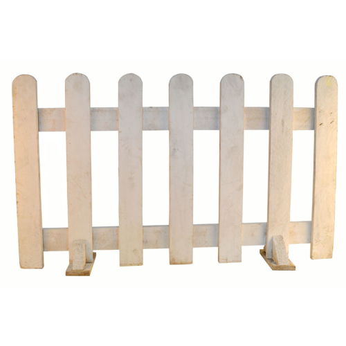 Valla de madera blanca