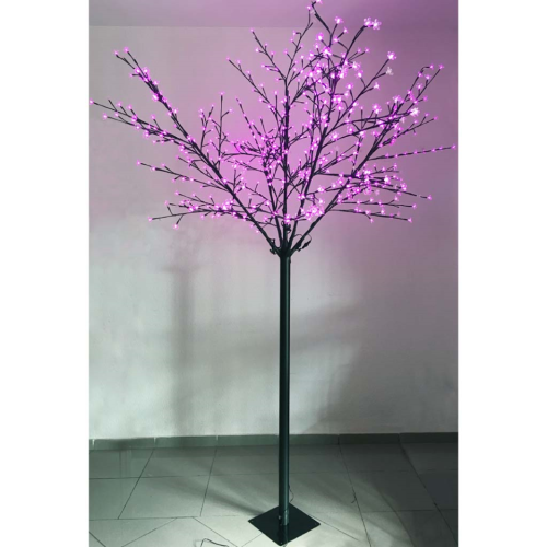 Árbol flores luz fuxia