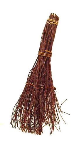 Escoba mimbre rústico