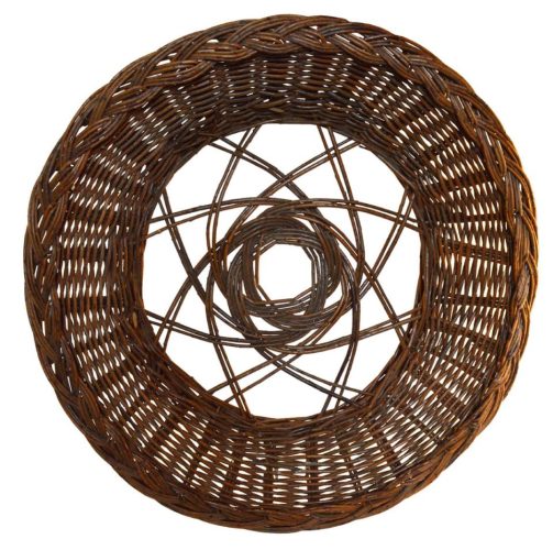 Plato de mimbre rústico